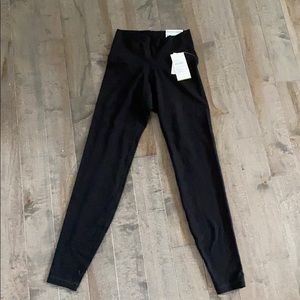 Old Navy Women’s Balance Leggings Size XS petite